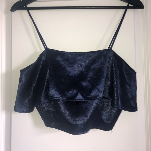 ✨FREE ADD ON✨Urban Outfitters Satin Ruffle Tee - Picture 1 of 4